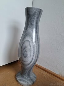 Mramorová váza - 3