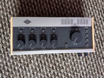 Universal Audio Volt 476P USB zvuková karta - 3