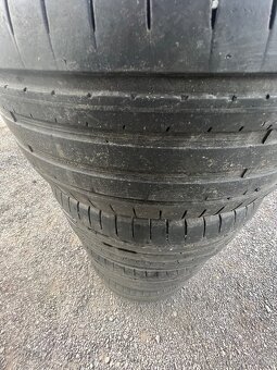 235/45 R17 - 3