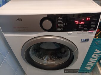 Predám automatickú práčku AEG slim. - 3