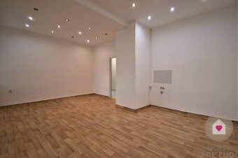 Kancelárie o rozlohe od 20 m2 do 138 m2, BA II. Nevädzova - 3