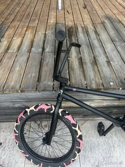 Cult Bmx + nove plaste - 3