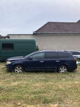 Rozpredam Volkswagen passat b6 combi modry - 3
