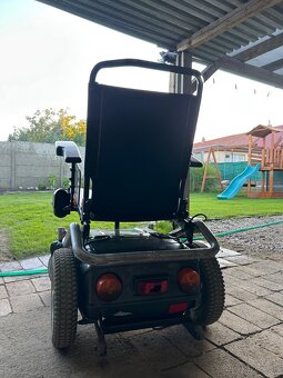 Elektricky invalidný vozík - 3