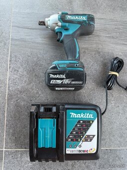 rázová uťahovačka MAKITA 18V - 3