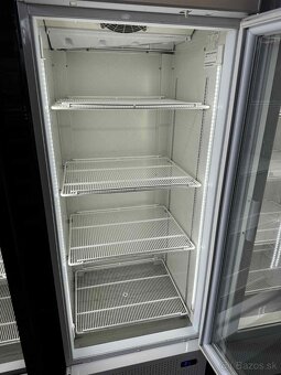 Prosklená lednice na přepravky 70x71x207cm - 3