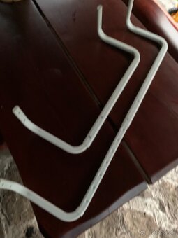 Vešiaková tyč na oblečenie - 3