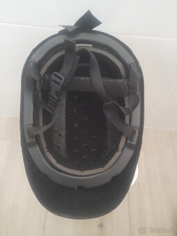 Predam detsku jazdecku prilbu - 3