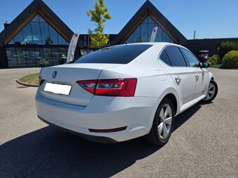Škoda Superb 1.6 TDI DSG Active - 3