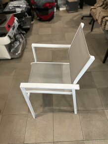 Predám záhradné stoličky s kovovým rámom - 3