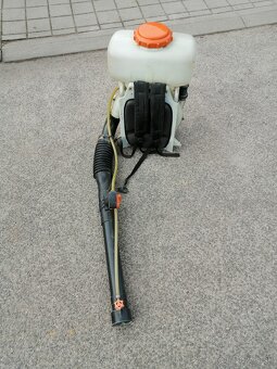 postrekovač Stihl - 3