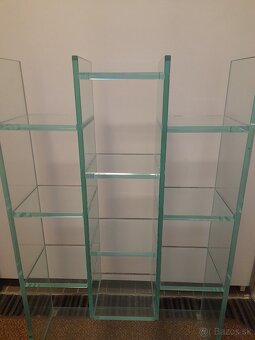 Polička vitrína regál stojan sklo TOP - 3
