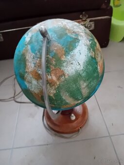 Starsi globus - 3