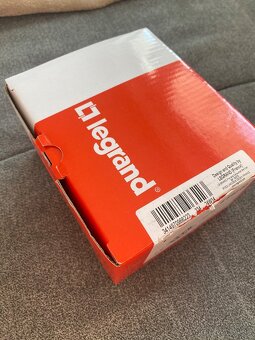 Zasuvkovy box legrand - 3
