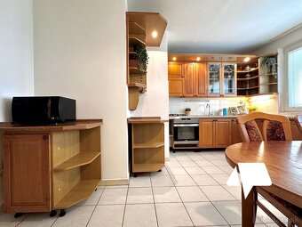 Predaj, priestranný 4-izbový byt s balkónom + pivnica, Nitra - 3
