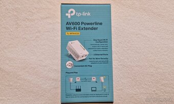 TP-LINK Wi-Fi powerline extender (TL-WPA4220) - 3