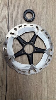 Kotúče Shimano XT Rt-Mt800 203/180 - 3