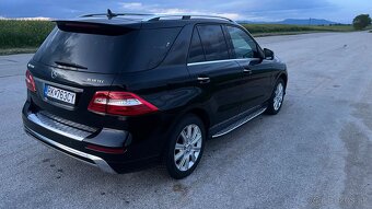 Mercedes ML350 - 3