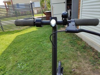 Xiaomi Mi electric scooter essential - 3
