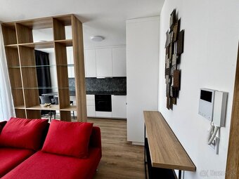 Predám 2 izb. byt Lorinčík Háje, parking, pivnica - 3