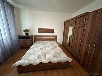 Na prenájom krásn zariadený 2 izbový byt s balkónom v centre - 3