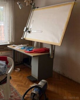 Predám rysovací stôl/dosku - 3