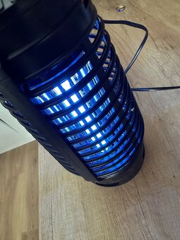Elektrický lapač hmyzu BUG ZAPPER – UV lampa - 3
