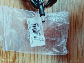 Predám nabíjačka Sencor do auta - 3