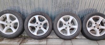 Celoročné pneu 185 55 R14 + VW disky - 3