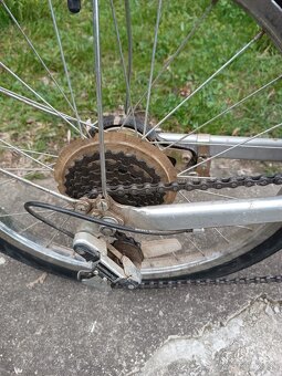 Celoodpruzeny skladaci bicykel KOMDA, Shimano - 3