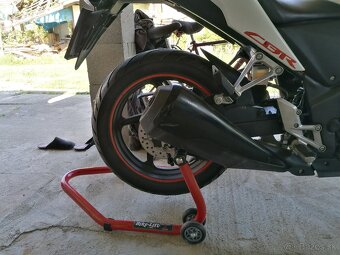 Honda CBR 250R - 3
