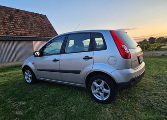 FORD FIESTA 1,4 - 3