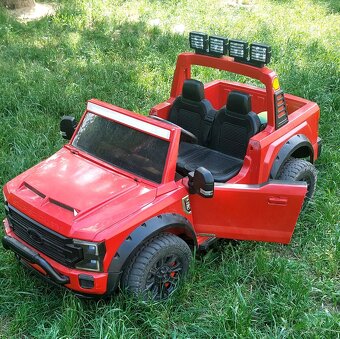 Detské elektrické auto Ford Super Duty 4x4 - 3