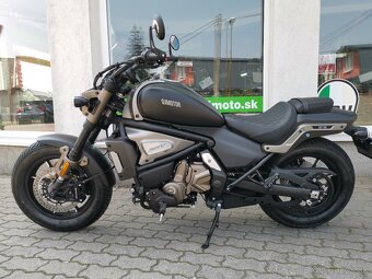 QJ Motor SRV700 - 3