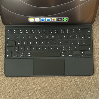 iPad Pro 12.9 M1 (2021) + Apple Pencil 2 + Magic Keyboard SK - 3