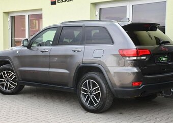 Jeep Grand Cherokee 3.0CRD TRAILHAWK PANO TAŽNÉ ČR 184 kw - 3