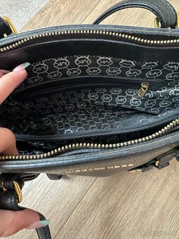 Michael Kors kabelka - 3
