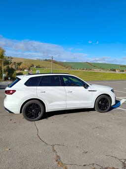 Volkswagen Touareg 3.0 V6 TDI SCR R-Line 4Motion Tiptronic - 3