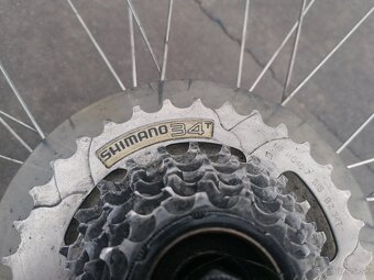 Predám zadné 28" koleso na bicykel - 3