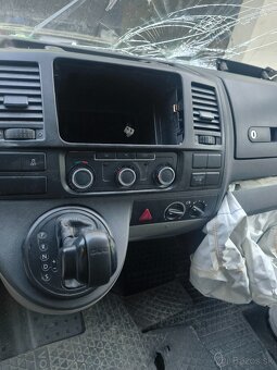 VW Transporter T5 facelift - 3