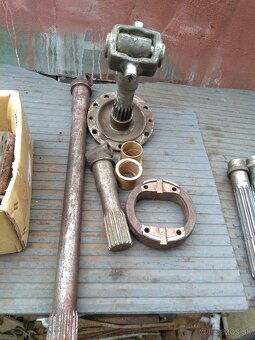 ND Zetor.manzetova naprava - 3