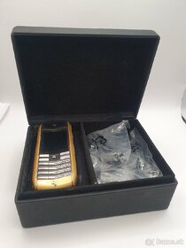 Luxusný mobilný telefón - 3