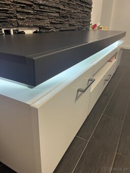 Led komoda pod TV - 3