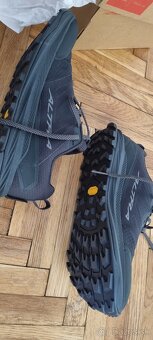 Altra Lone Peak 9+ - 3