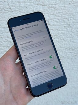 Apple iPhone 8 256GB Space Grey - 3