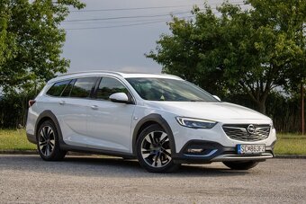 Opel Insignia country tourer 4X4 /aj na splátky/ - 3
