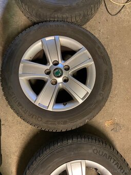195/65r15 originál škoda - 3