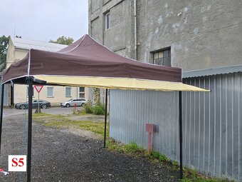 markíza na strechu stanu - 3