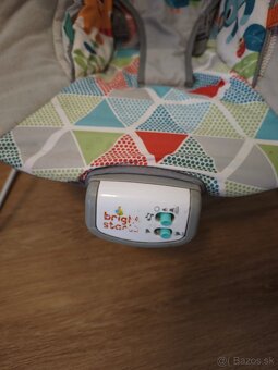 Hojdacie lehátko pre bábätká - 3