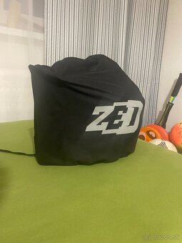 Predám motokrosovú detskú prilbu ZED - 3